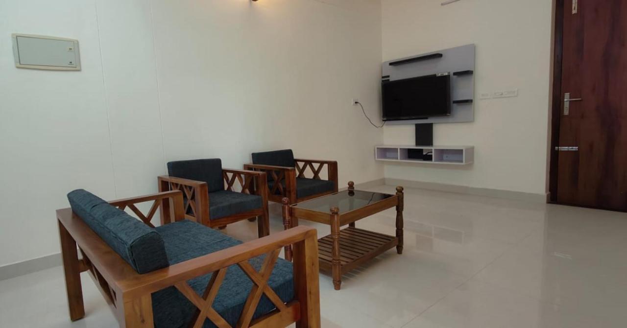 Hobiz Serviced Apartments Chalakuzhy Nr Medical College Trivandrum トリバンドラム エクステリア 写真